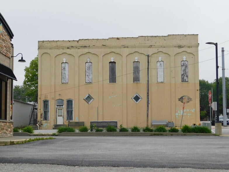 More Photos Of 101 E Main St, Silver Lake Industrial For Sale