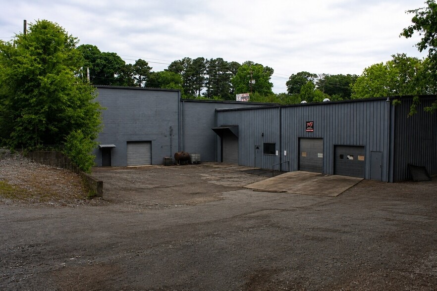 More Photos Of 6662 Buford Hwy, Atlanta Auto Dealership For Lease