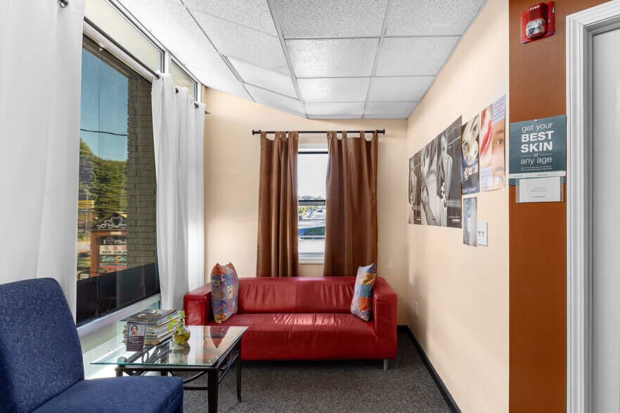 More Photos Of 5145 Buford Hwy NE, Doraville Freestanding For Lease