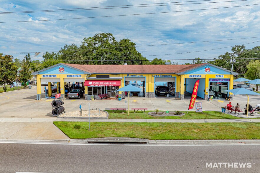 Primary Photo Of 802 W Bloomingdale Ave, Brandon Service Station For Sale