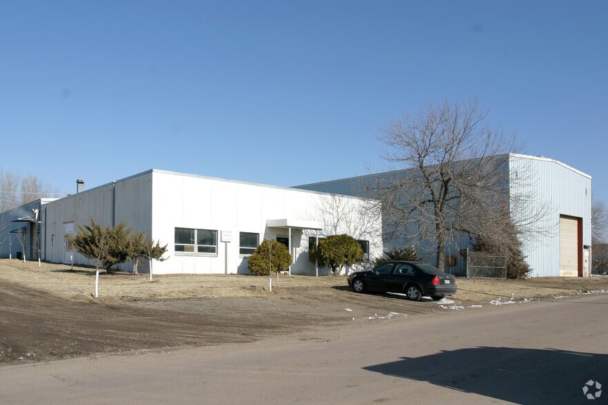 More Photos Of 6310-6330 Industrial Dr, Eden Prairie Manufacturing For Sale