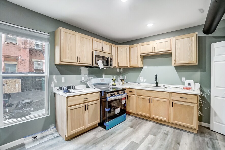 More Photos Of 2124 Saint Michael St, Cincinnati Apartments For Sale