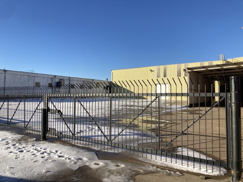 More Photos Of 603 Sunshine Rd, Kansas City Warehouse For Lease