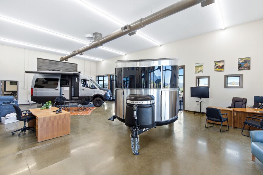 More Photos Of 22 Rorke rd, Etna General Retail For Sale