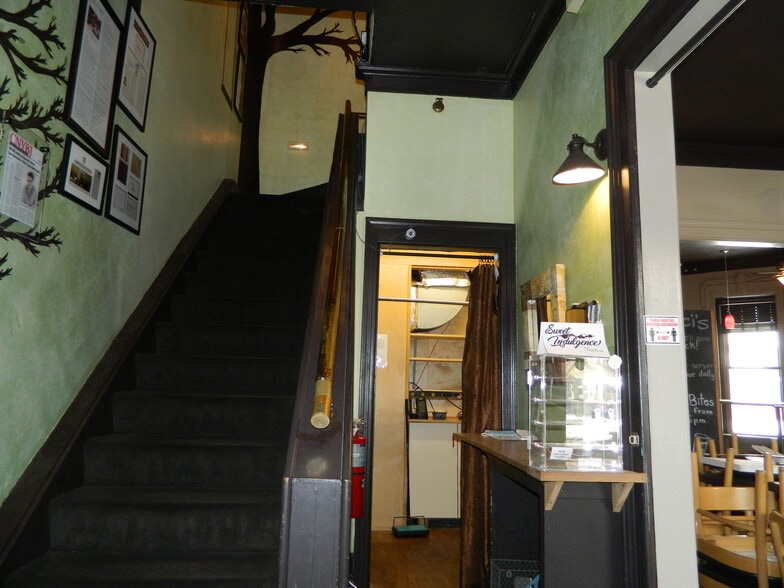 More Photos Of 304 Hawley Ave, Syracuse Restaurant For Lease