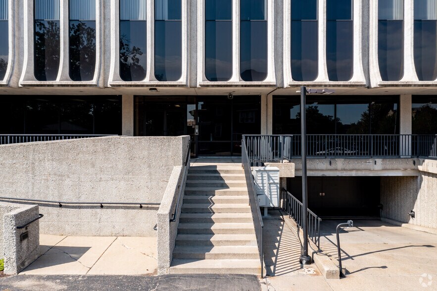 More Photos Of 7650 2nd Ave, Detroit Specialty For Lease