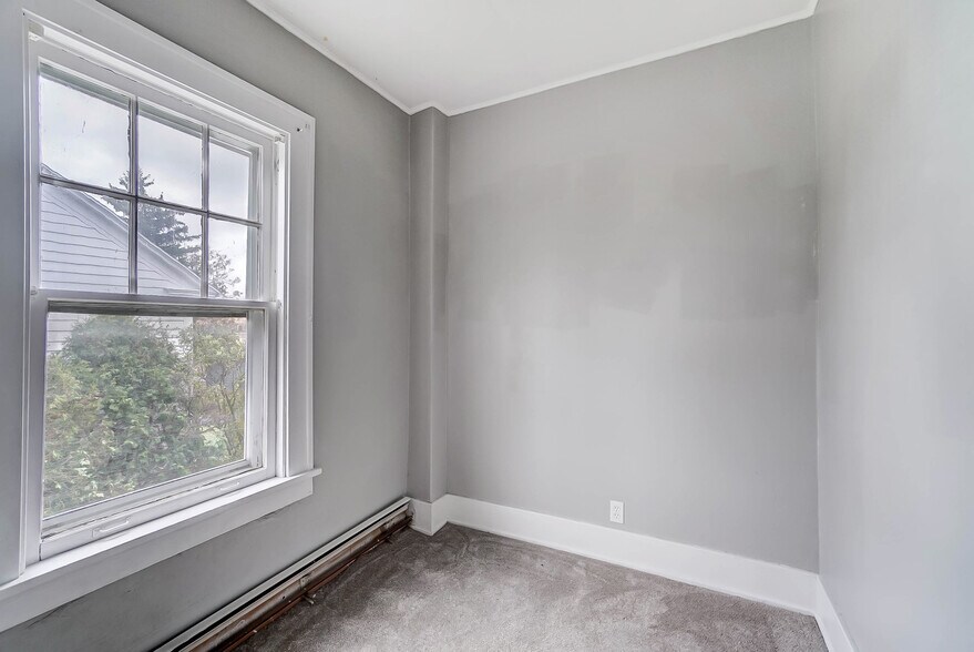 More Photos Of 140 W Front St, Perrysburg Office For Sale