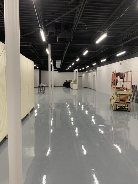 More Photos Of 1506 Springfield St, Dayton Flex For Lease