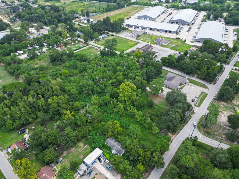 More Photos Of 430 Booker Rd, Spring Land For Sale