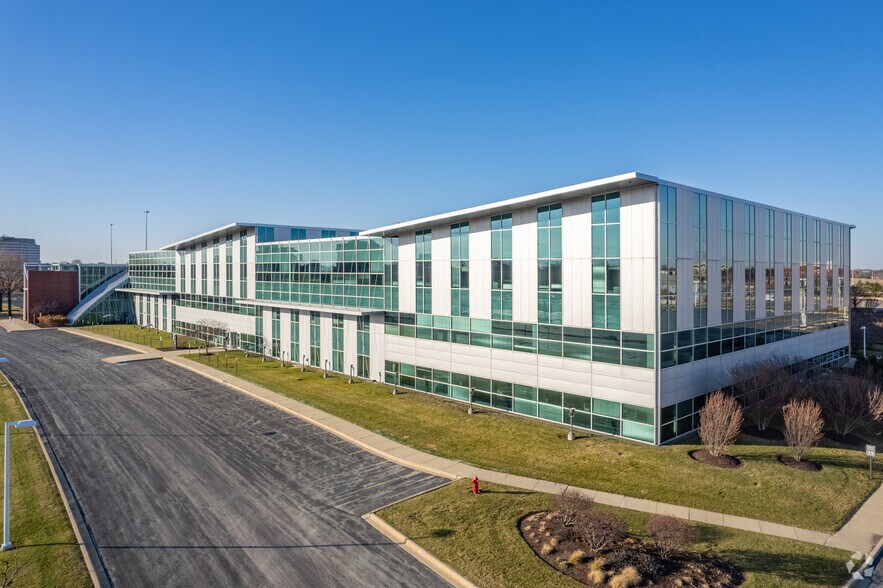 More Photos Of 3800 Golf Rd, Rolling Meadows Office For Lease