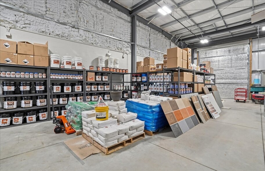 More Photos Of 4224 Solutions Ln, Bradenton Warehouse For Sale