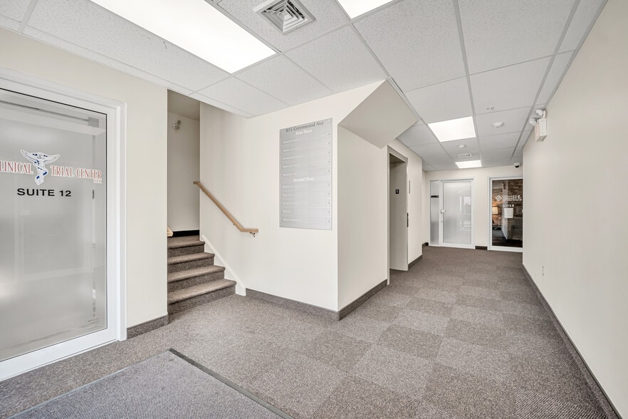 More Photos Of 815 Greenwood Ave, Jenkintown Medical For Sale