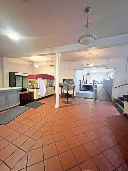 More Photos Of 601 E Montecito St, Santa Barbara Lodge Meeting Hall For Sale