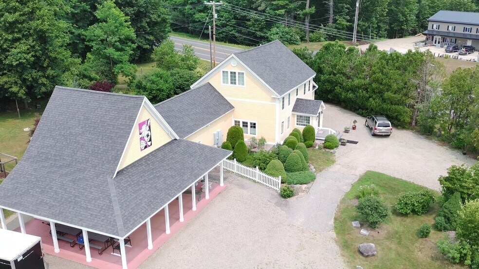 More Photos Of 146 Calef Hwy, Barrington Flex For Sale