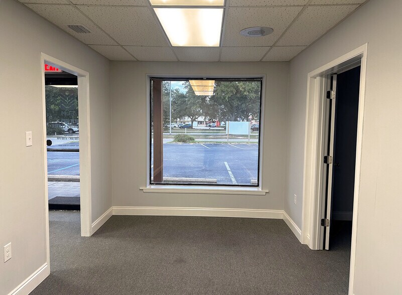 More Photos Of 3165 Dauphin St, Mobile Freestanding For Sale