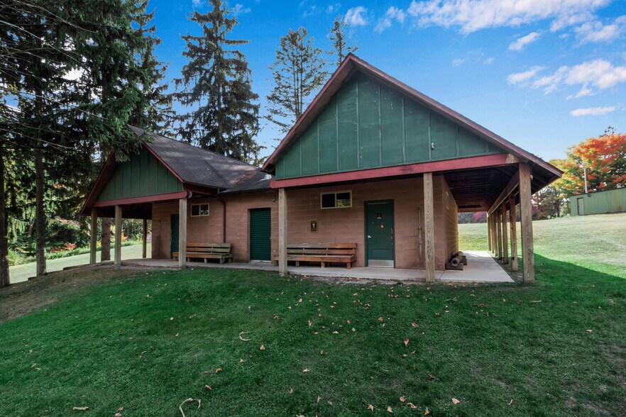 More Photos Of 6853 W Lake Rd, Silver Springs Trailer Camper Park For Sale