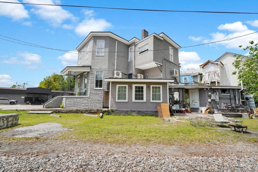 More Photos Of 2312 Abercorn St, Savannah Storefront Retail Residential For Sale