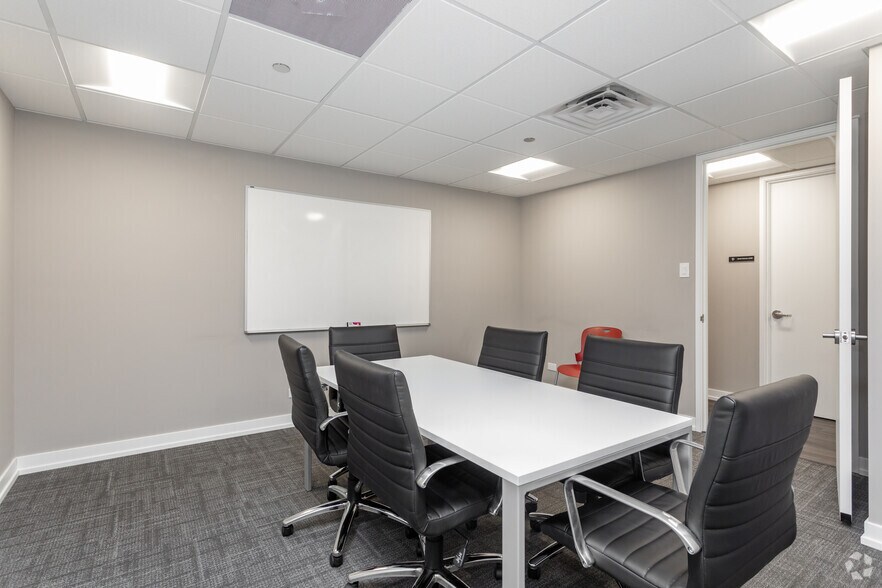 More Photos Of 180 N Michigan Ave, Chicago Office For Lease