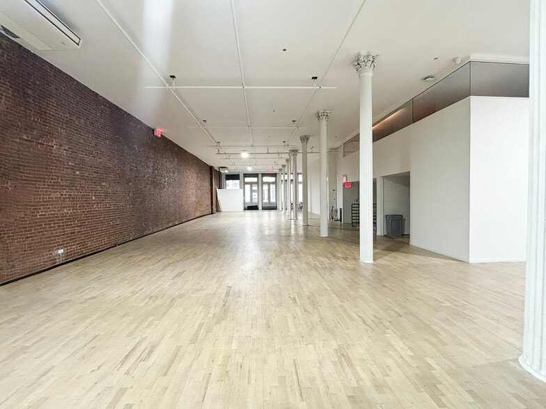 More Photos Of 21 Greene St, New York Multifamily For Sale