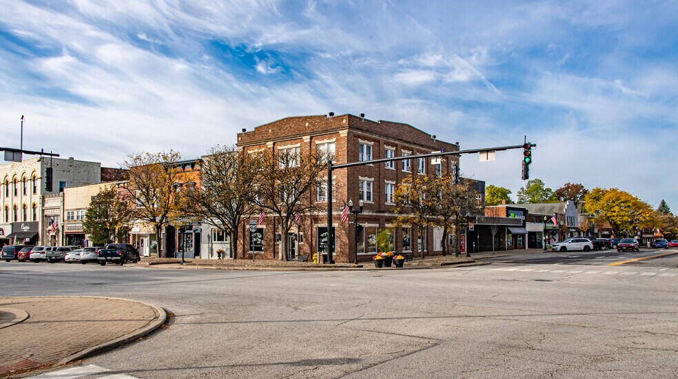 More Photos Of 102 Main St, Wadsworth Office For Lease