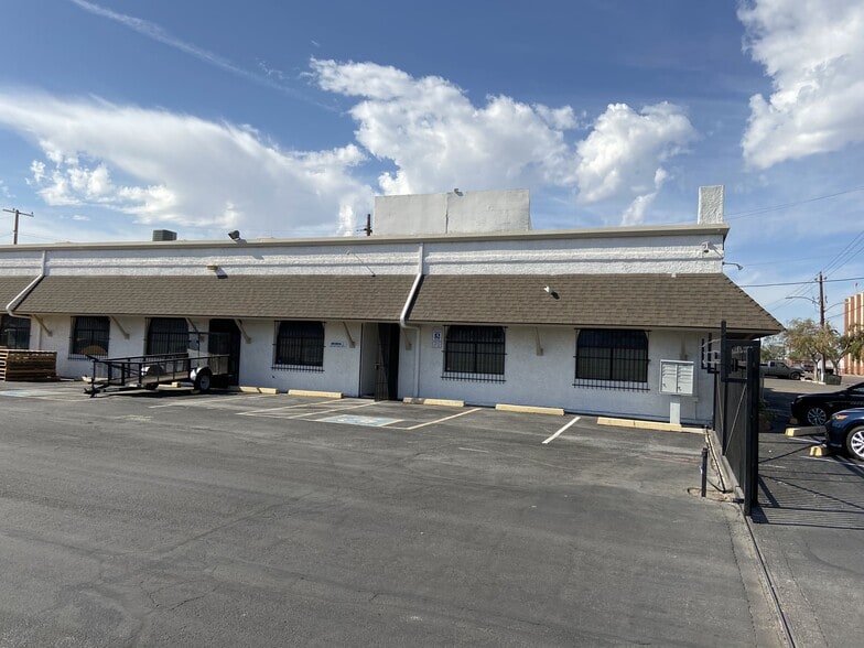 More Photos Of 1921-1965 W Mountain View Rd, Phoenix Warehouse For Lease