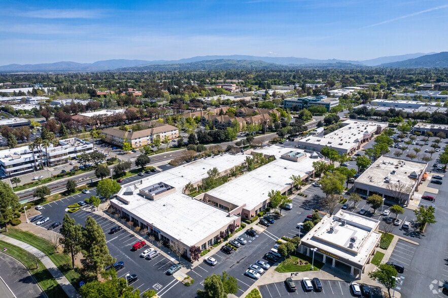More Photos Of 5980 Stoneridge Dr, Pleasanton Office For Lease