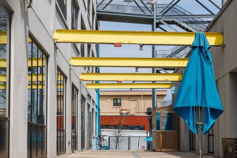 More Photos Of 315 Meserole St, Brooklyn Office For Lease