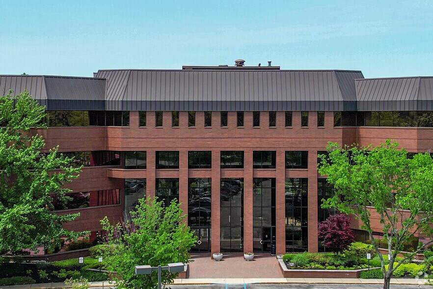 More Photos Of 525 Route 73 N, Marlton Coworking Space