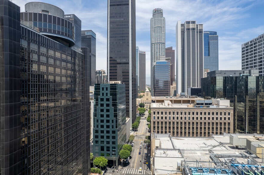 More Photos Of 655 S Hope St, Los Angeles Apartments For Lease