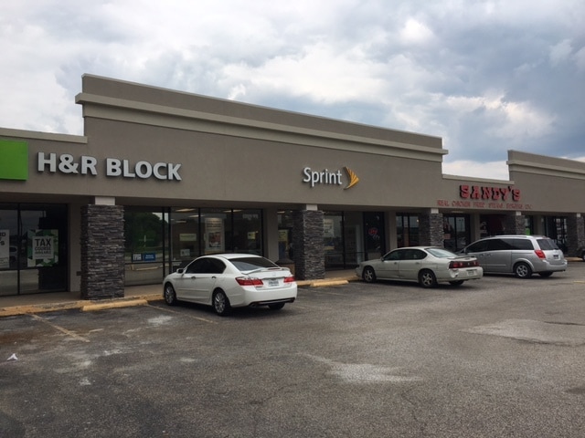 Primary Photo Of 5204-5236 Rufe Snow Dr, North Richland Hills Unknown For Lease