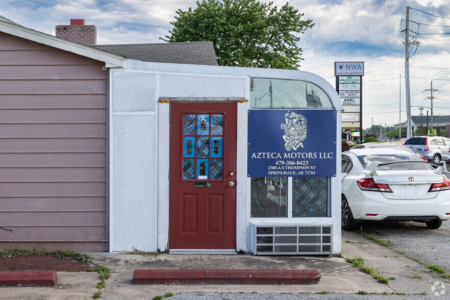 More Photos Of 2305 S Thompson St, Springdale Freestanding For Sale