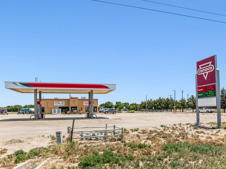 More Photos Of 36020 US Highway 287, Wiley Service Station For Sale