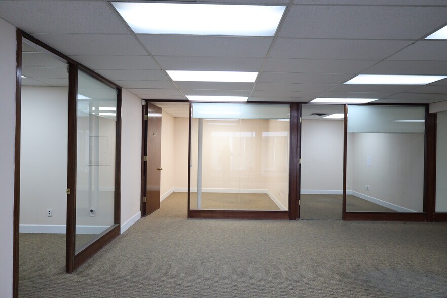 More Photos Of 6305-6325 Fraser St, Vancouver Storefront Retail Office For Lease