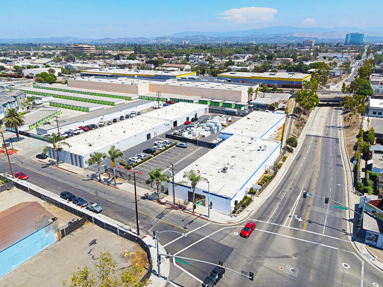 Primary Photo Of 115-117 N Standard Ave, Santa Ana Warehouse For Lease