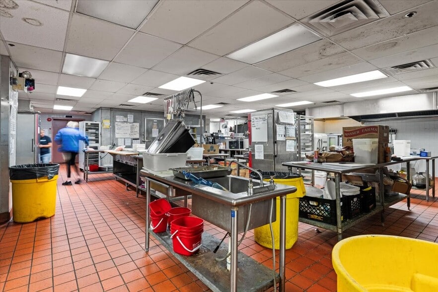 More Photos Of 541 Wyoming Ave, Scranton Office For Lease