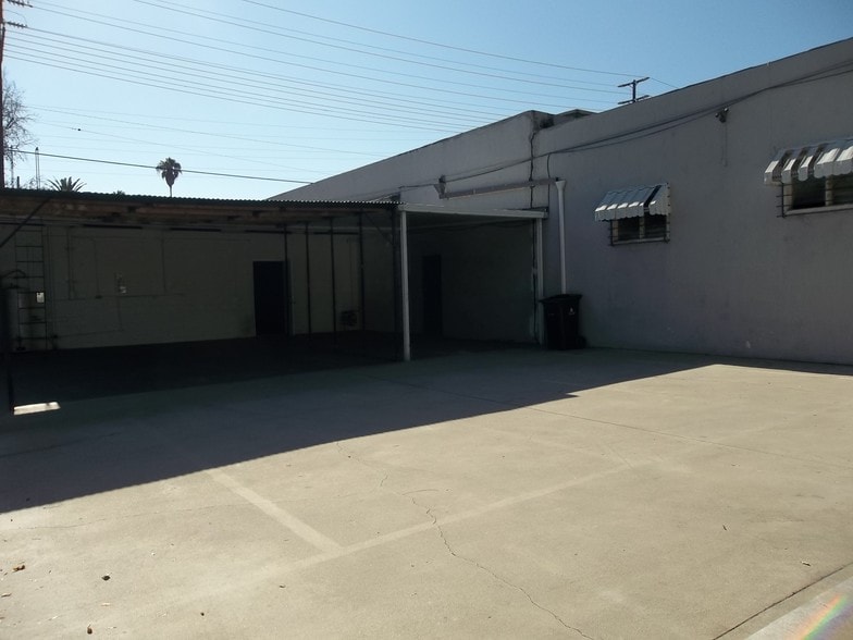 More Photos Of 5024-5026 Vineland Ave, North Hollywood Storefront For Lease
