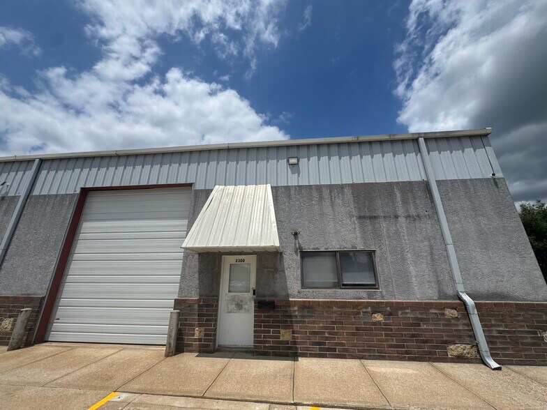 More Photos Of 105 N Chestnut St, Belton Unknown For Lease