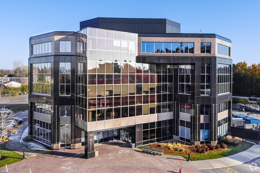 Primary Photo Of 2934 Baseline Rd, Ottawa Unknown For Lease