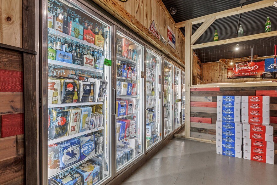 More Photos Of 521 Fergus Ave, Erhard Convenience Store For Sale