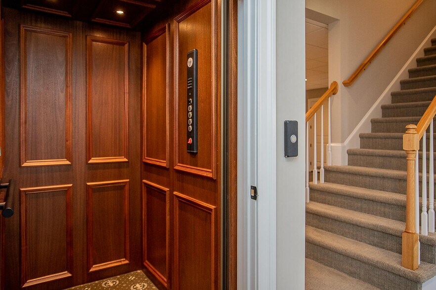 More Photos Of 243 Barrenridge rd, Staunton Specialty For Sale