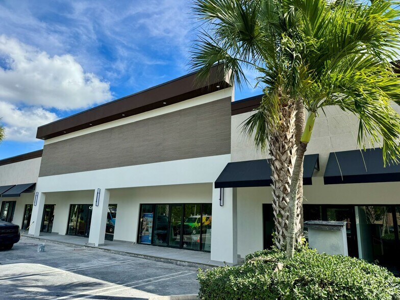 More Photos Of TBD SW Gatlin Blvd, Port Saint Lucie Unknown For Lease