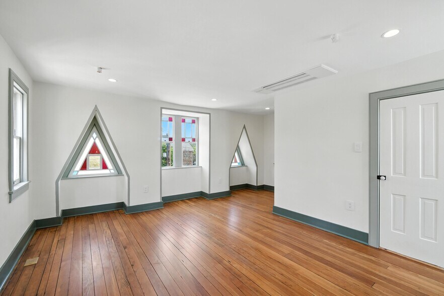 More Photos Of 329 High St, Chestertown Drugstore For Sale