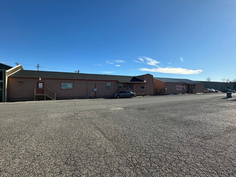 Primary Photo Of , Kennewick General Retail For Sale