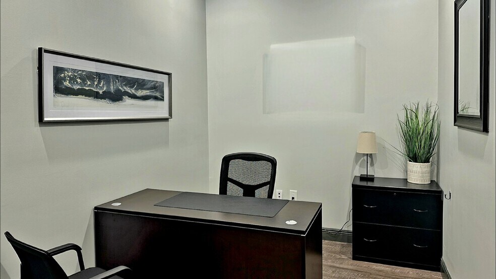 More Photos Of 952 International Pky, Lake Mary Office For Sale