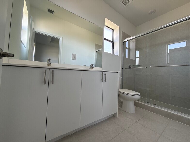 More Photos Of 28600 SW 132nd Ave, Homestead Apartments For Sale