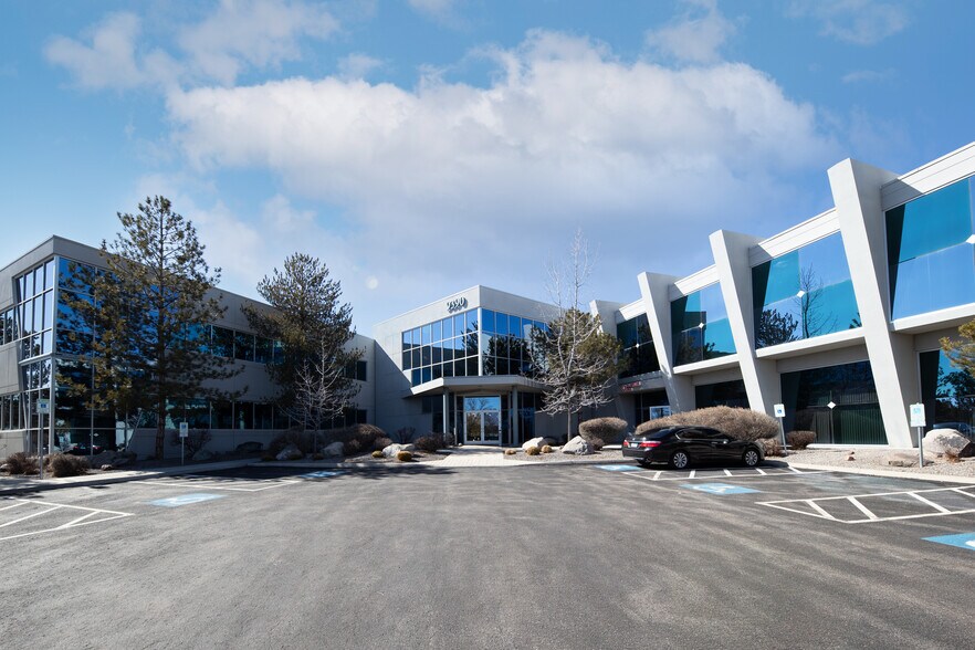 More Photos Of 9390 Gateway Dr, Reno Unknown For Lease