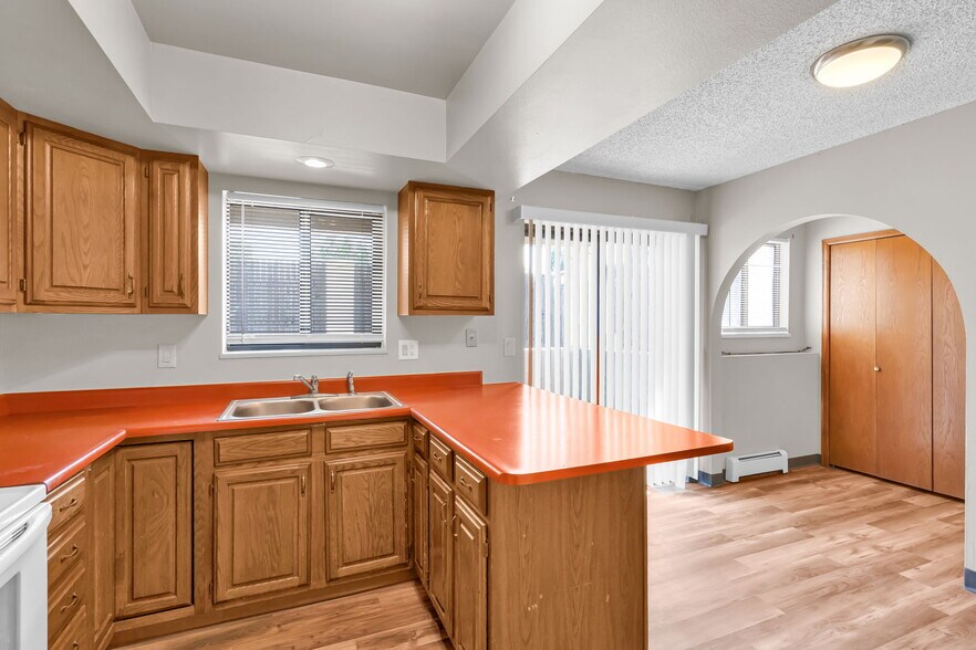 More Photos Of 2101 N Queens Ave, Pueblo Apartments For Sale