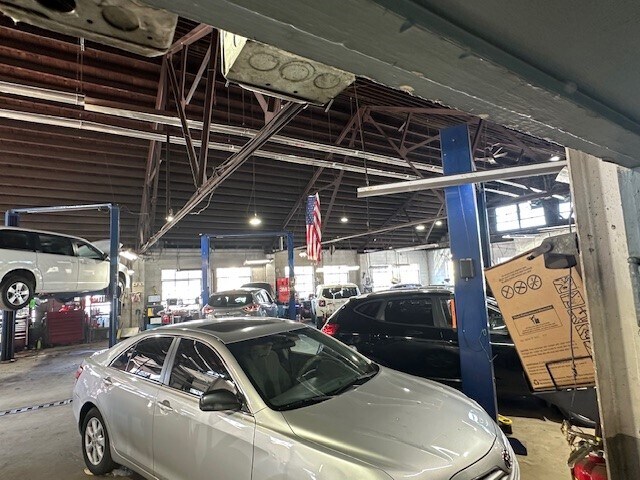 More Photos Of 1537 Bridge St, New Cumberland Auto Dealership For Sale