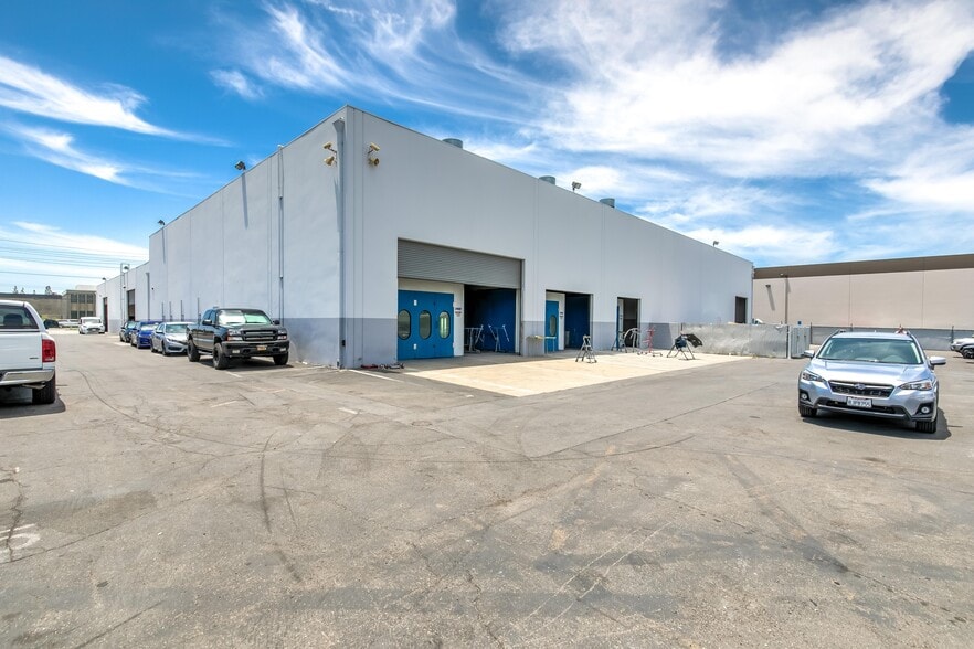 More Photos Of 1621 E Orangethorpe Ave, Fullerton Warehouse For Sale
