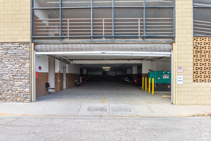 More Photos Of 1050 E Sahara Ave, Las Vegas Medical For Sale